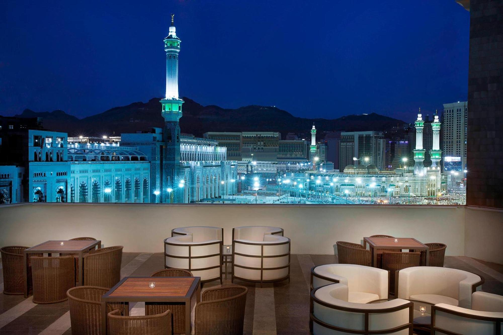 فندق جبل عمر ماريوت مكة المكرمة المظهر الخارجي الصورة The view of the Grand Mosque from the hotel